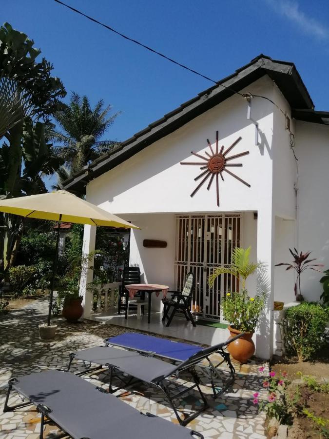 Swiss Garden House In Kerr Sering With Full Private Compound Serrekunda Exteriér fotografie